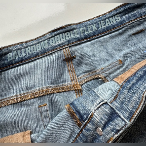 Duluth Washed Light Ballroom Double Flex Standard Fit Blue Jeans Men’s 40x30 - Picture 4 of 10
